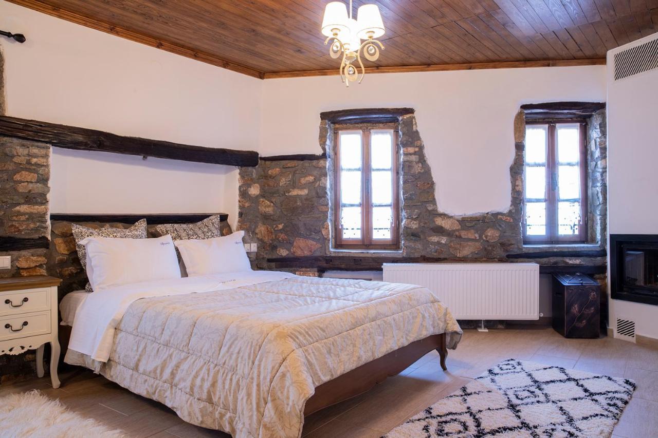 Guesthouse Ourania Palaios Panteleimonas Bagian luar foto