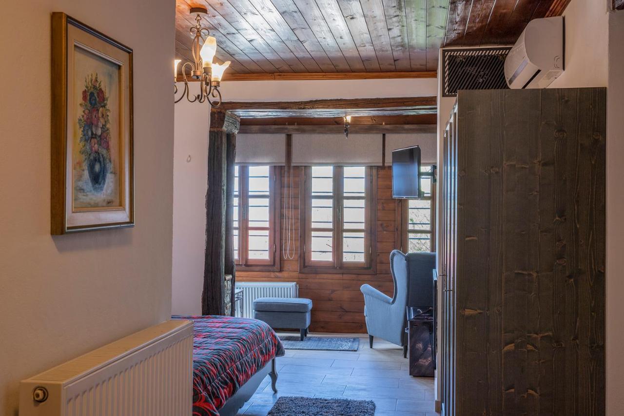 Guesthouse Ourania Palaios Panteleimonas Bagian luar foto