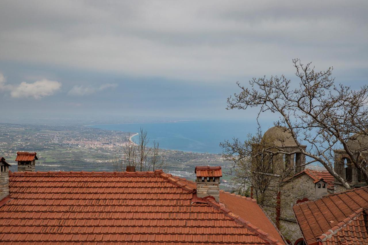 Guesthouse Ourania Palaios Panteleimonas Bagian luar foto